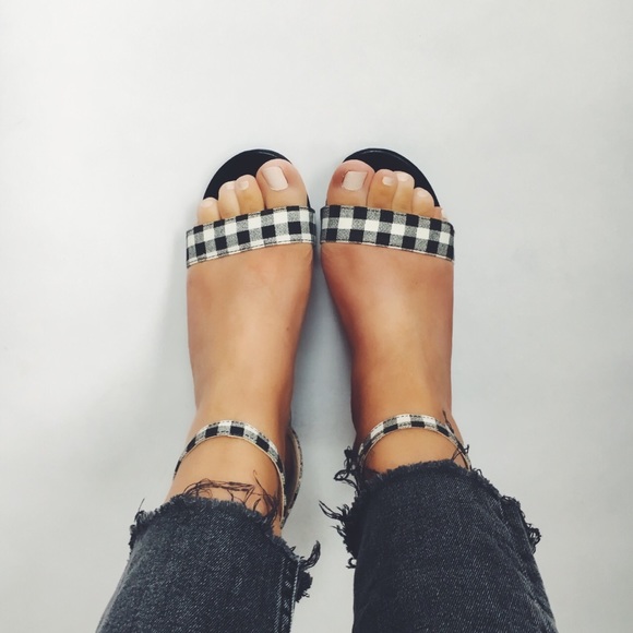 Last 1✨Carmen Gingham Ankle Strap Low Block Heels - Picture 6 of 8